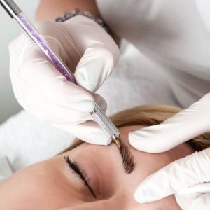 Microblading touch up